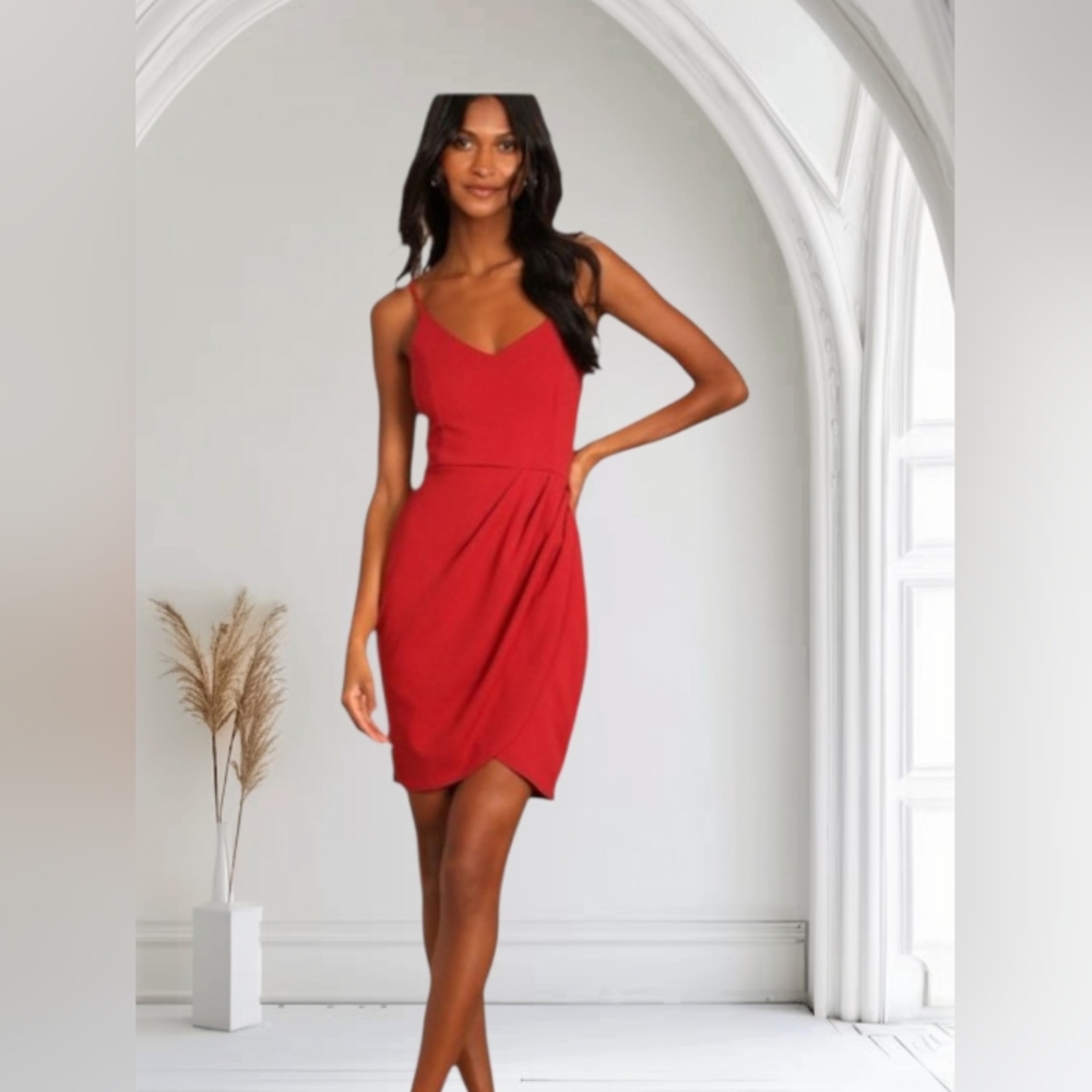 GORGEOUS RED SEXY COCKTAIL DRESS SIZE LARGE